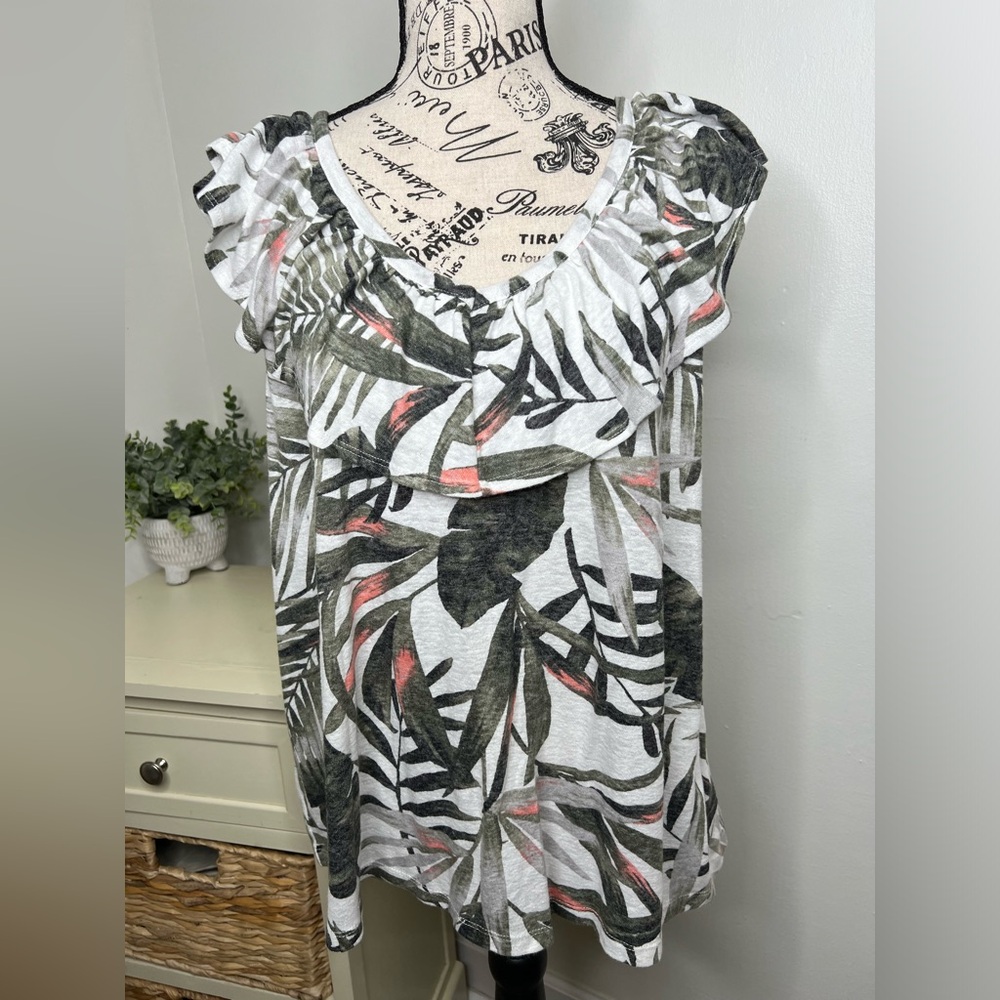 Old Navy Sleeveless Ruffle Tropical Print Top